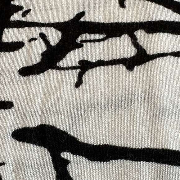 ASOS Woman’s Maternity Cold Shoulder White and Black Blouse size 8 - Picture 8 of 12